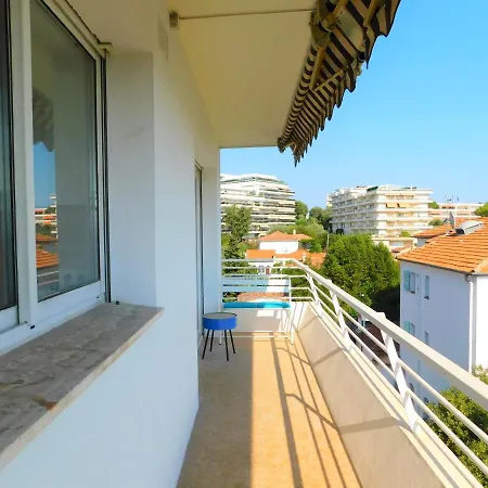 Appartement Splendide Les Lauriers Renove 2021, Vue Mer Et Parking Antibes