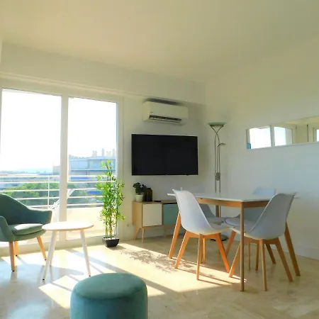 Splendide Les Lauriers Renove 2021, Vue Mer Et Parking Antibes